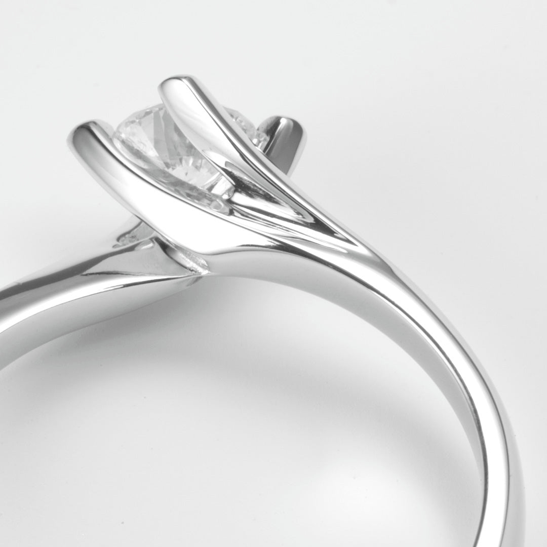 Anello solitario Valentino diamante 0.30ct F VVS oro bianco 18kt